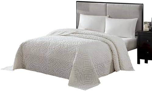 Beatrice Home Fashions Wedding Ring Chenille Bedspread Queen Ivory