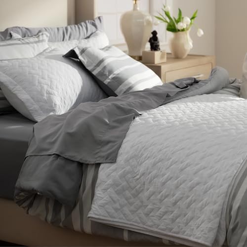 Bedsure King Size Quilt - Lightweight with Basket Weave Pattern