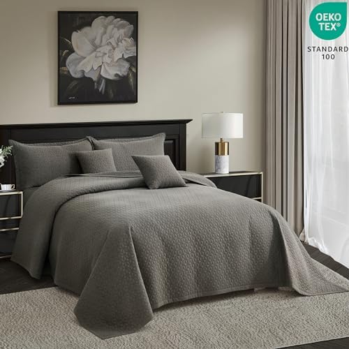 Blythease Oversized King Bedspread 128x120 Brown