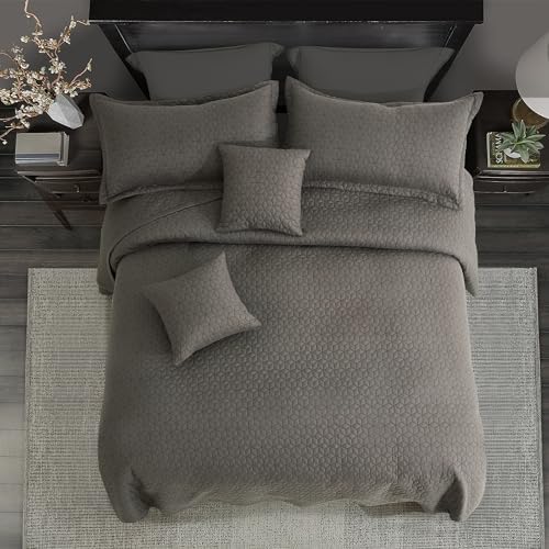 Blythease Oversized King Bedspread 128x120 Brown