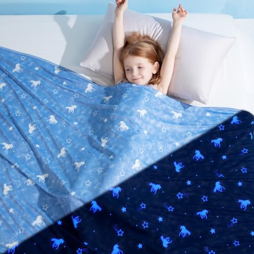 Elegear Kids Cooling Blanket with Glow in The Dark Design