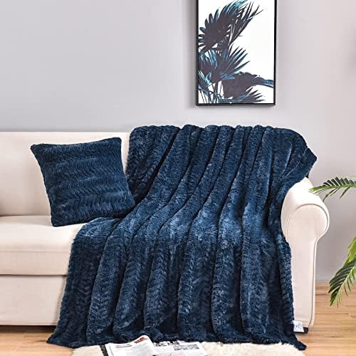 YUSOKI 2-Layer Faux Fur Throw Blanket - Navy Blue 50 x 63