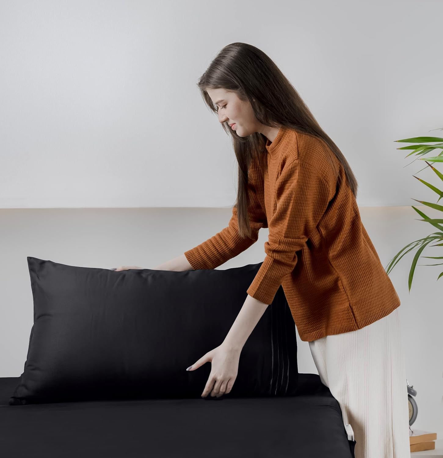 Utopia Bedding Queen Sheet Set - Soft Microfiber 4 Piece