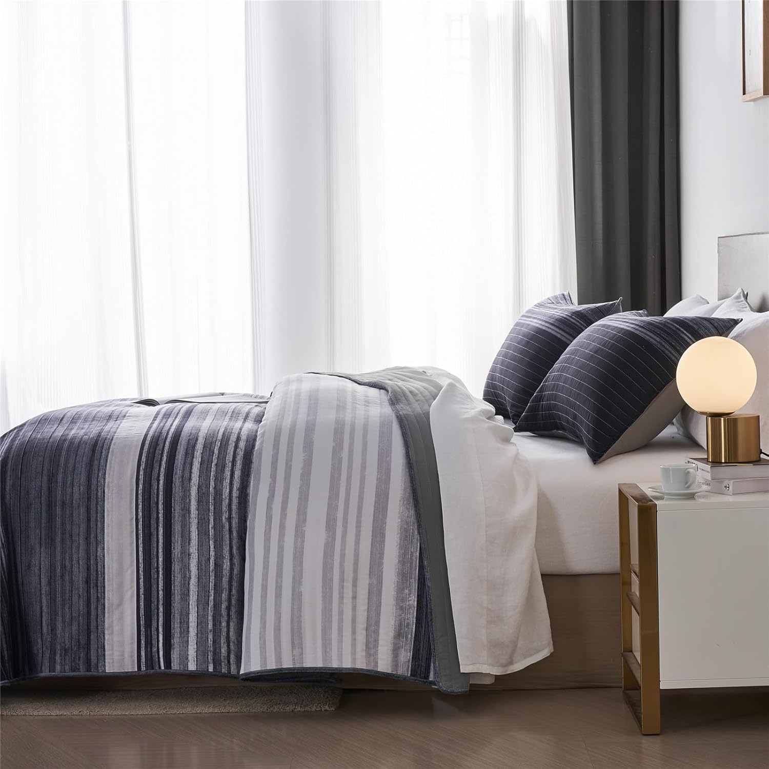 KAKIJUMN Queen Quilt Set with 2 Pillow Shams Black White Grey Striped Bedding