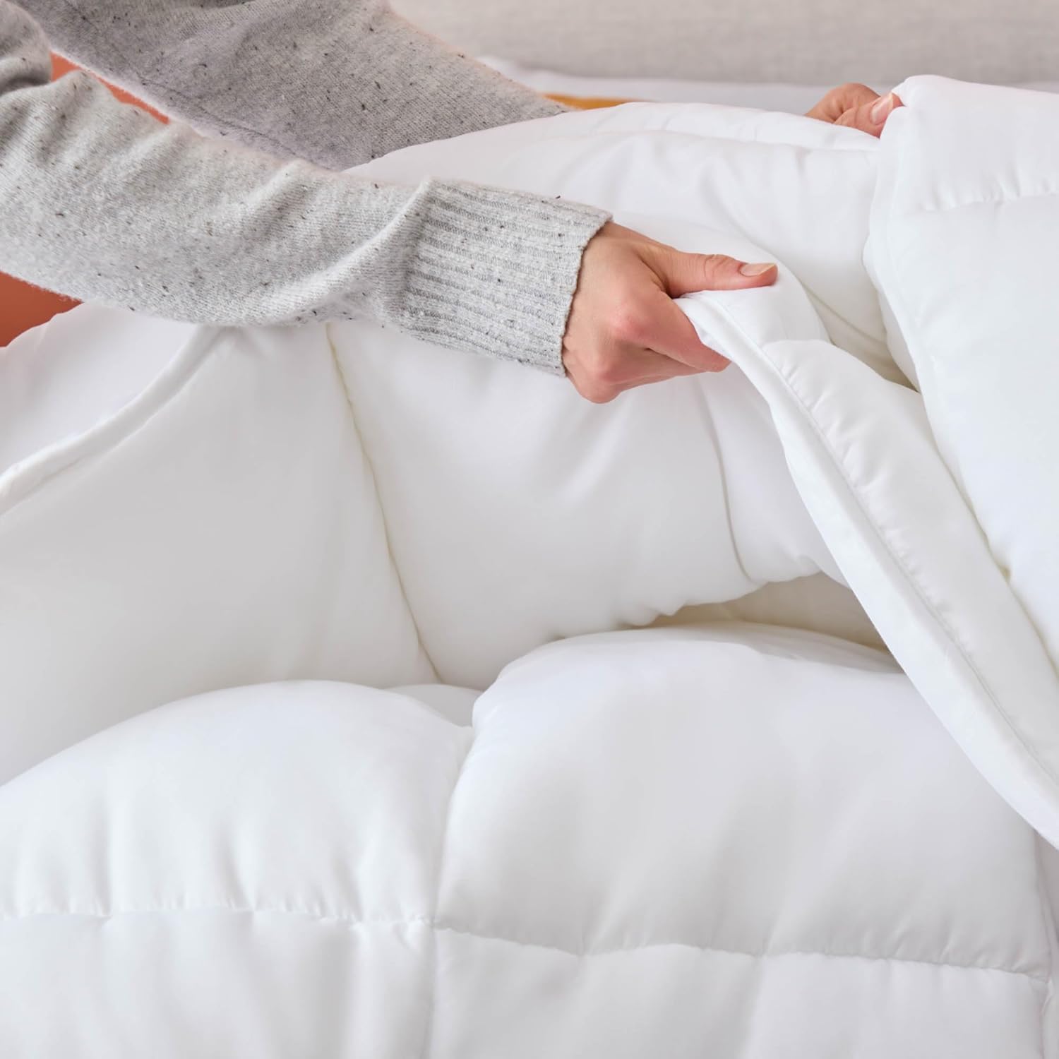 LINENSPA White Down Alternative Comforter and Duvet Insert Queen