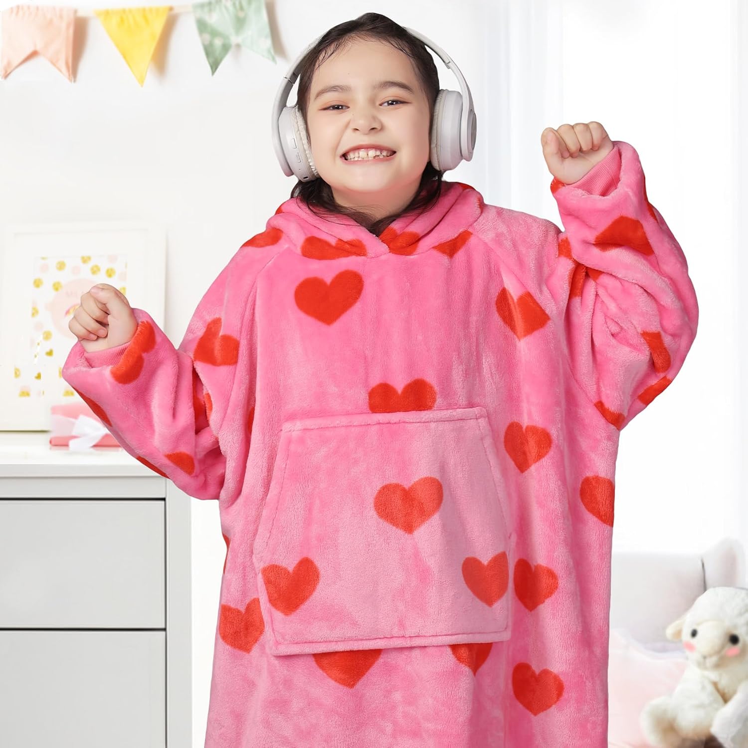Waitu Fluffy Wearable Blanket for Kids 1