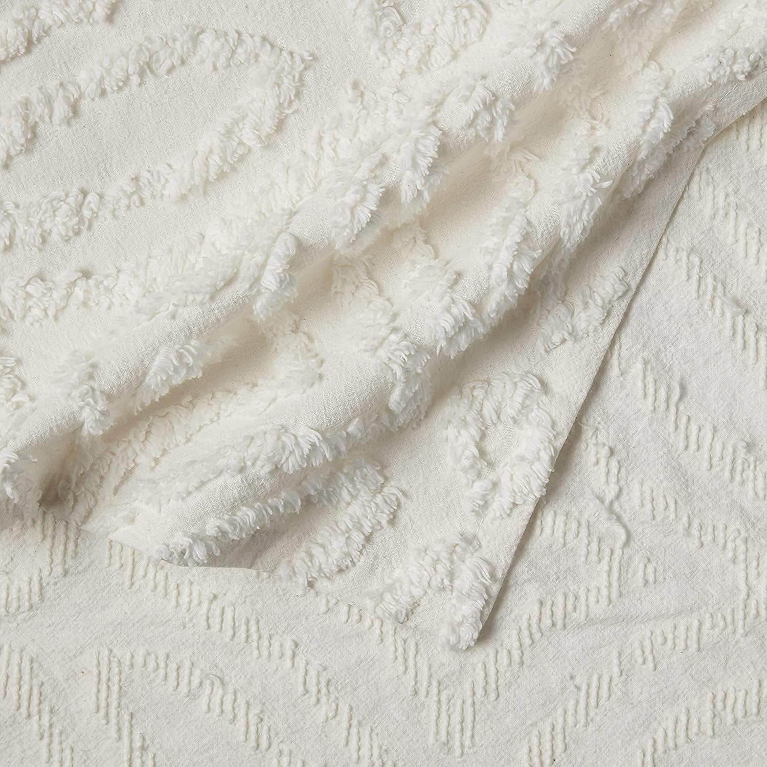 Beatrice Home Fashions Wedding Ring Chenille Bedspread Queen Ivory