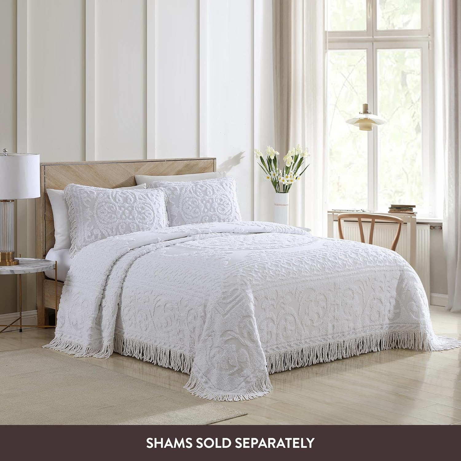 Beatrice Home Fashions Medallion Chenille Bedspread King White 1