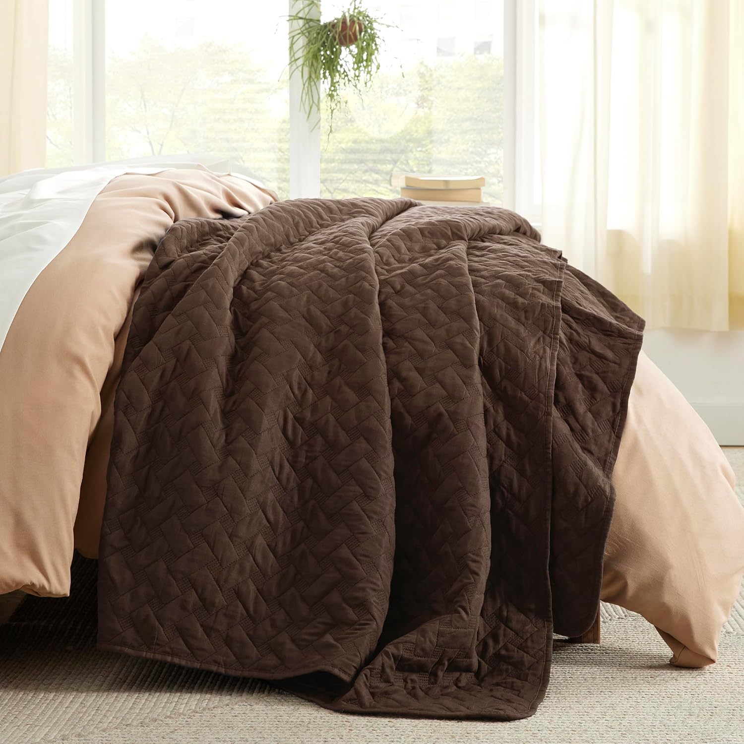 Bedsure Queen Quilt - Lightweight Bedspread with Basket Weave Pattern Soft and Durable