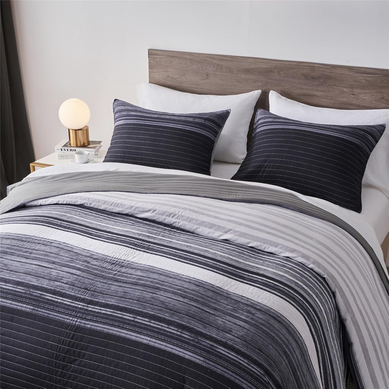 KAKIJUMN Queen Quilt Set with 2 Pillow Shams Black White Grey Striped Bedding