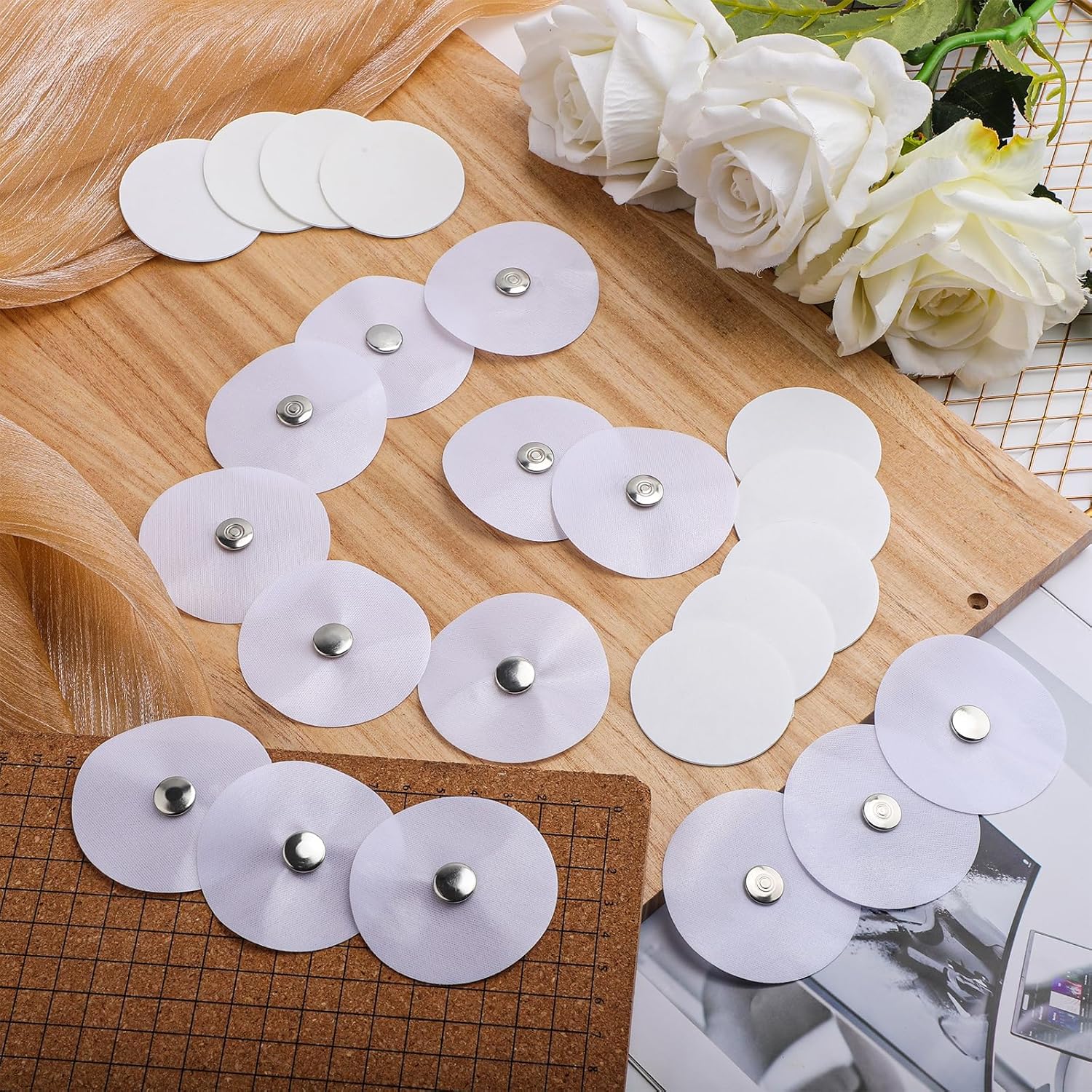 16pcs Duvet Snaps with 20 Acrylic Stickers for Secure Comforter Hold