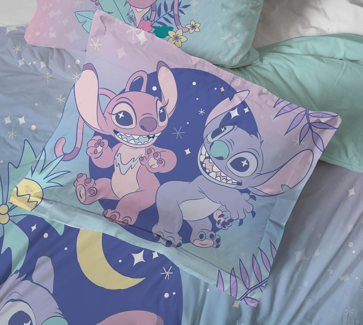 Jay Franco Disney Lilo and Stitch Comforter Set - 5 Piece Kids Bedding