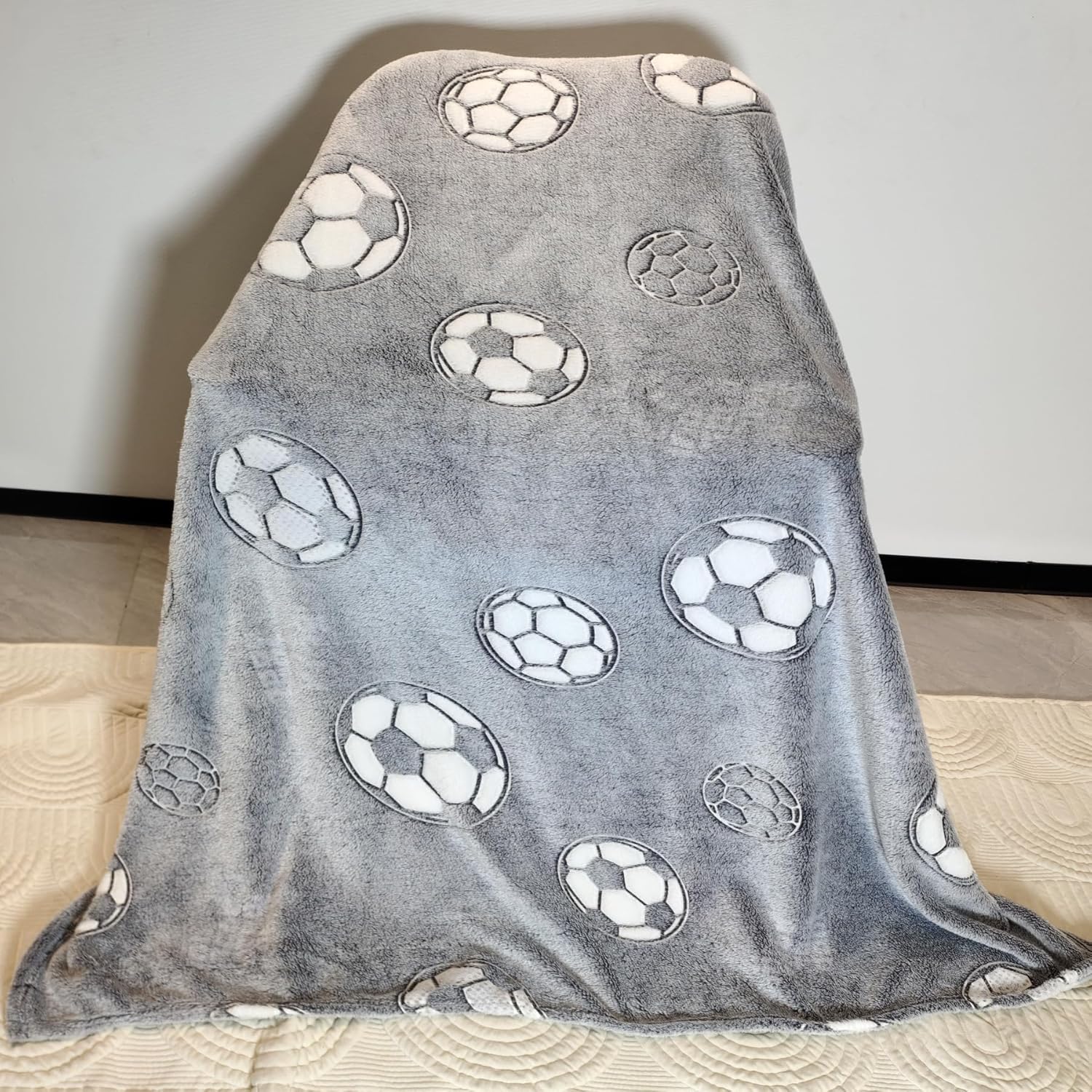 Sviuse Glow in The Dark Soccer Throw Blanket 1