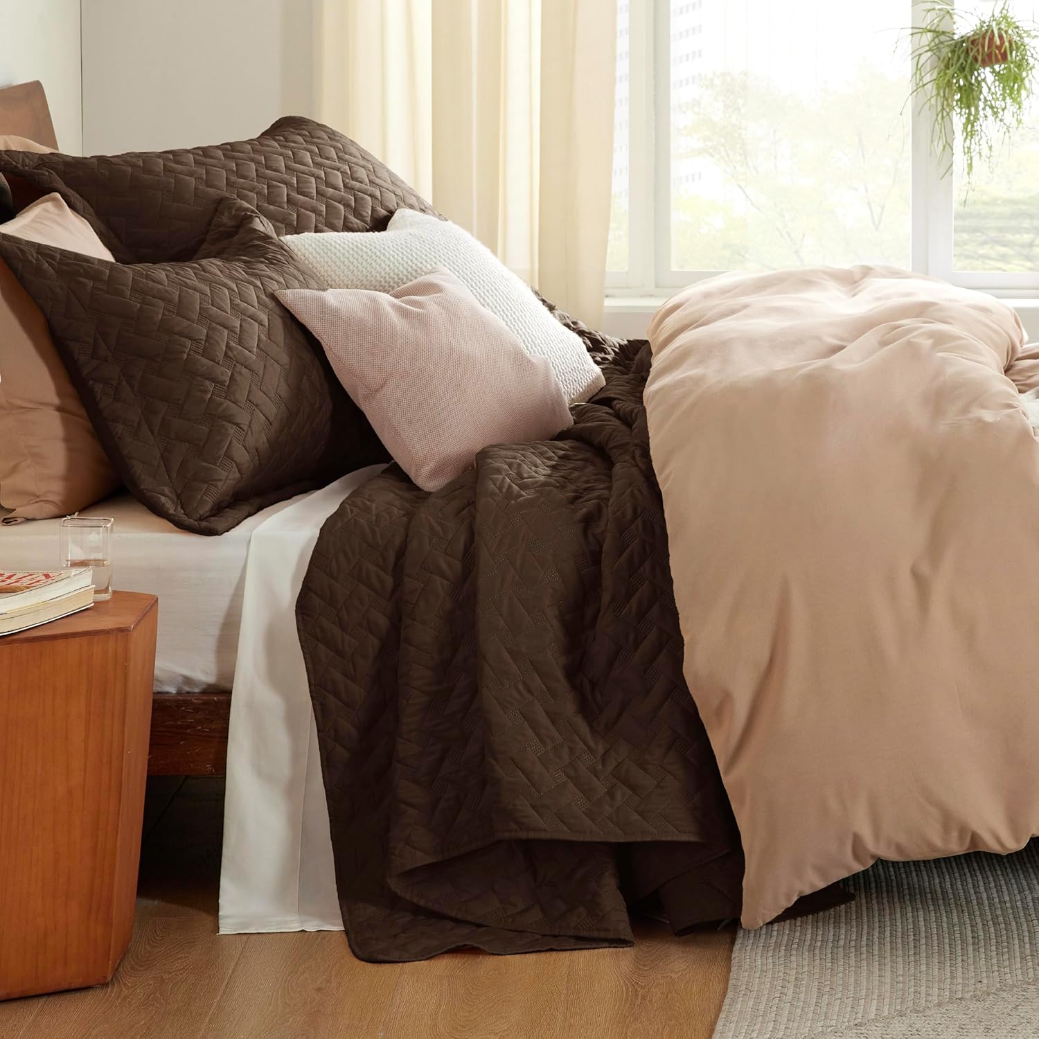 Bedsure Queen Quilt - Lightweight Bedspread with Basket Weave Pattern Soft and Durable