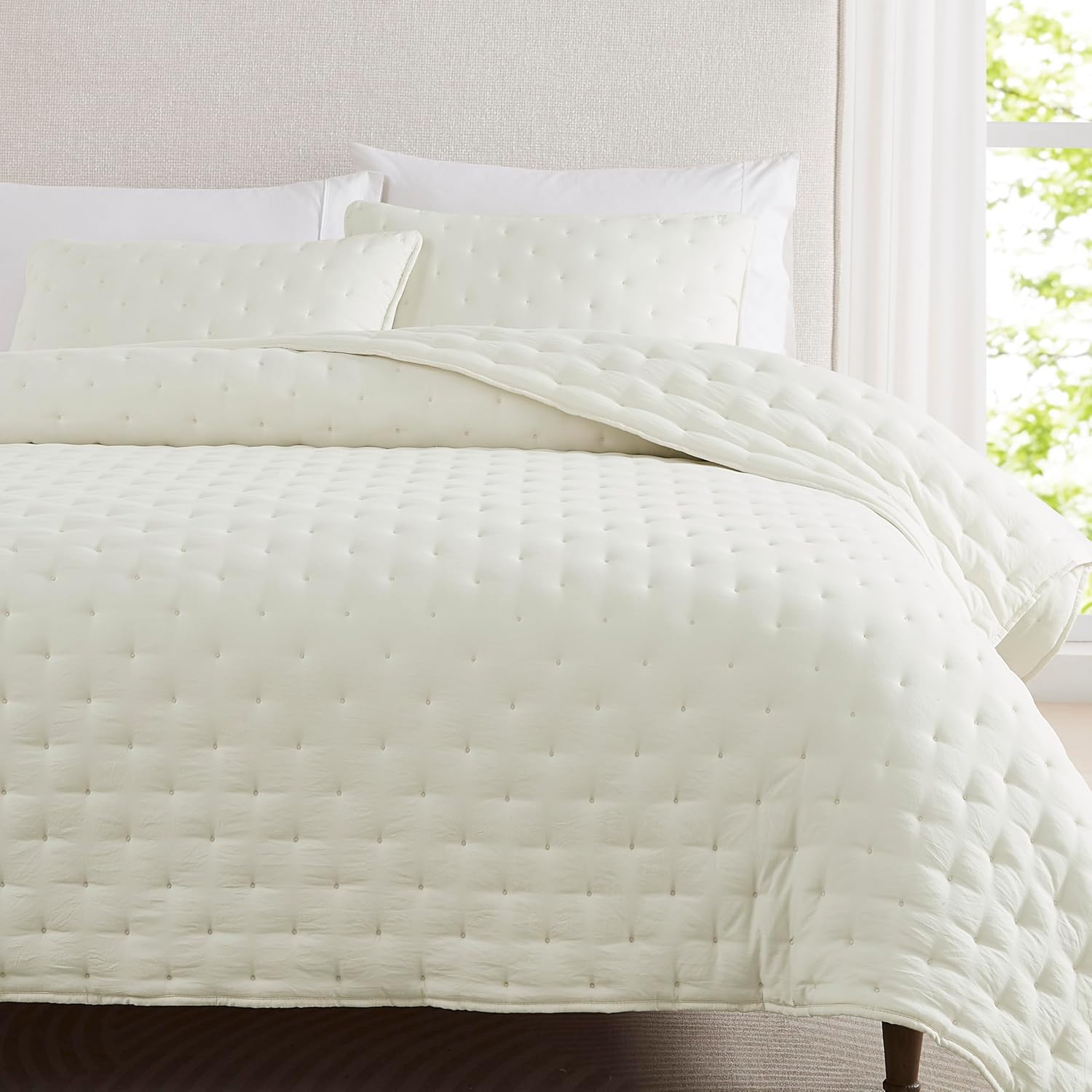 WDCOZY Ivory Cloud Cal King Quilt Bedding Set 1