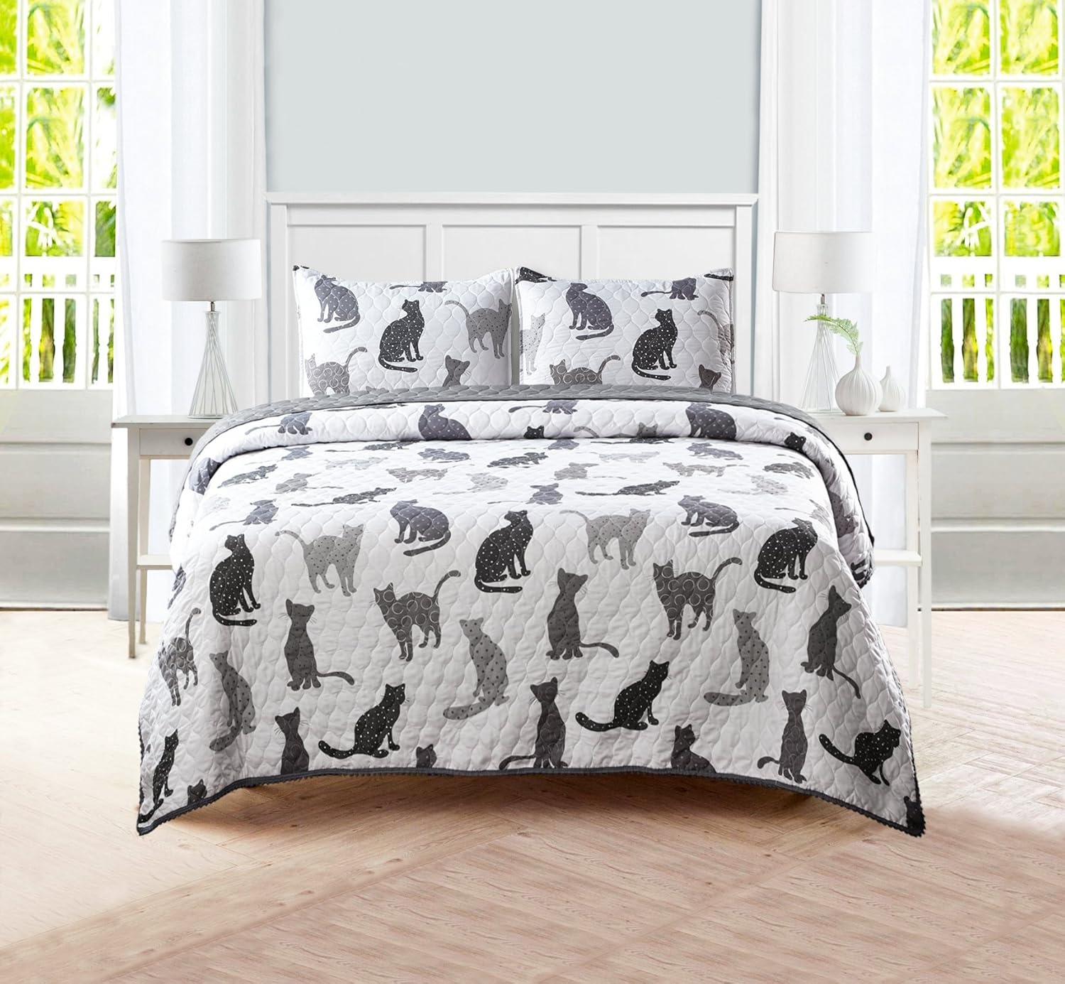 Grey Cats Pom Pom Trimmed Quilt Set 3-Piece