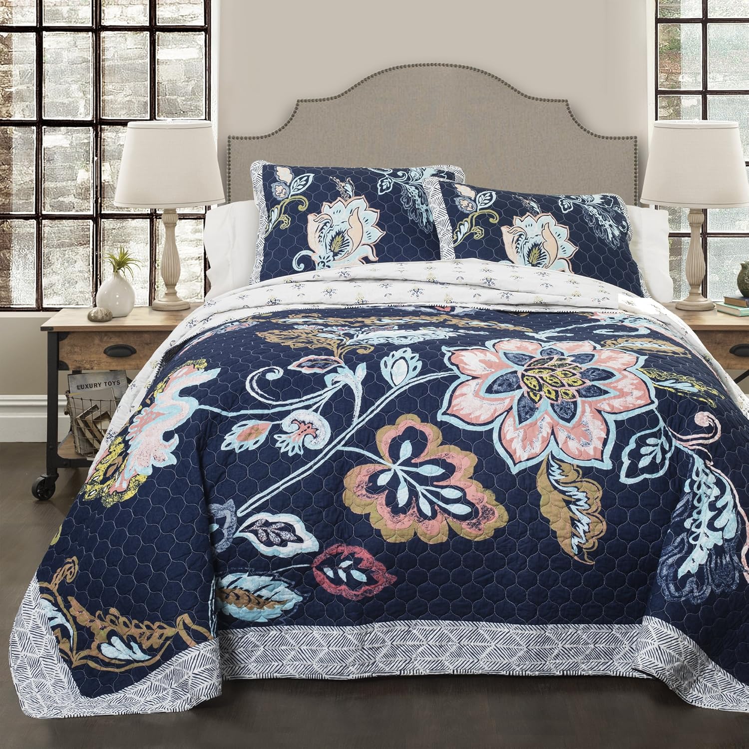 Lush Decor Aster Reversible Quilt Set Navy FullQueen