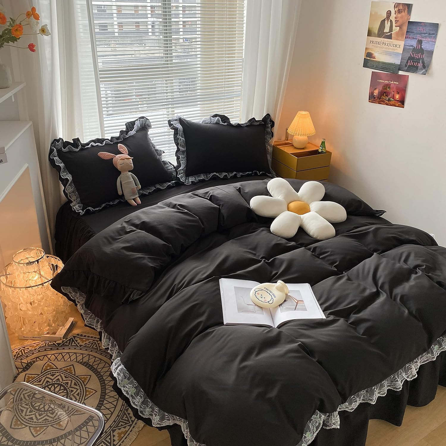 MOOWOO Chic Ruffle Lace Duvet Cover Set - Queen Size Black Bedding
