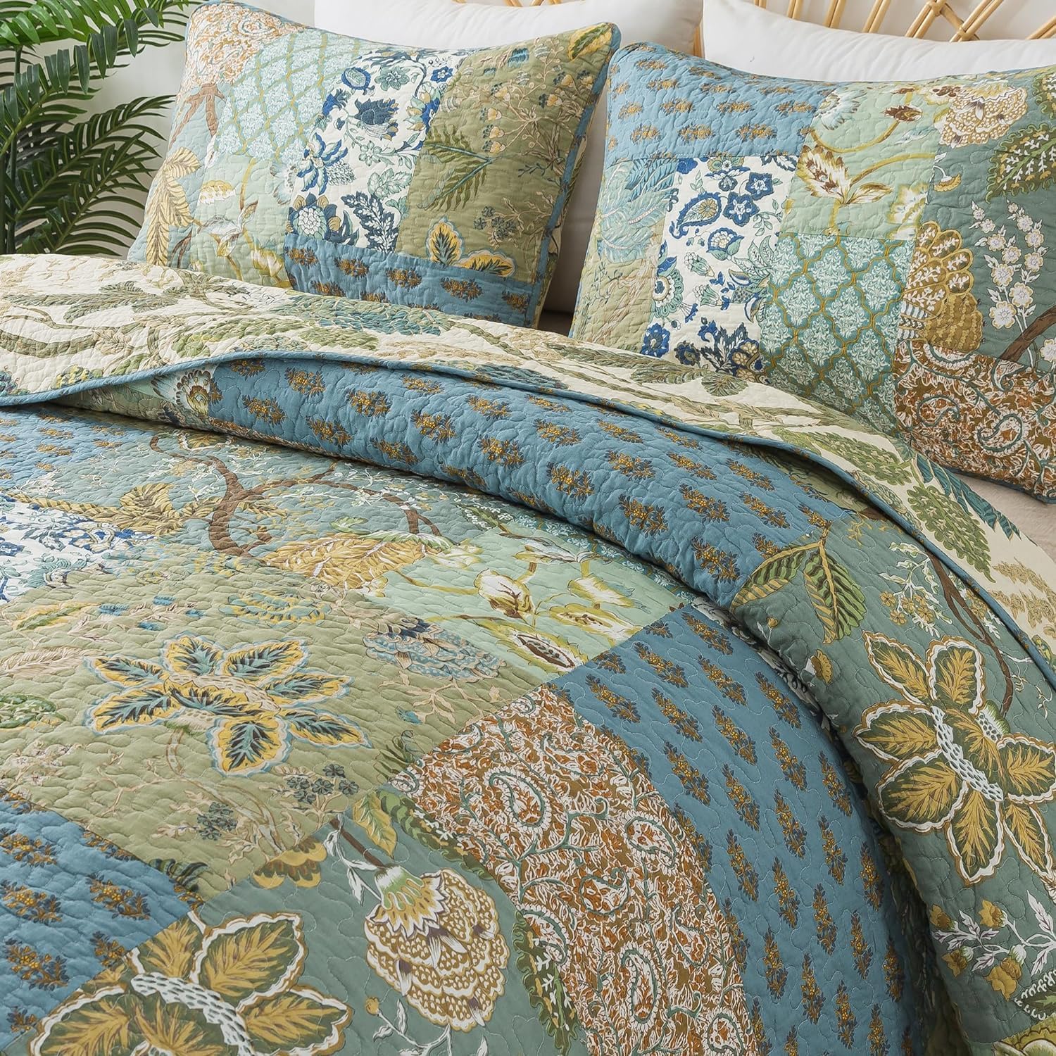 NEWLAKE Queen Quilt Set with Patchwork Design