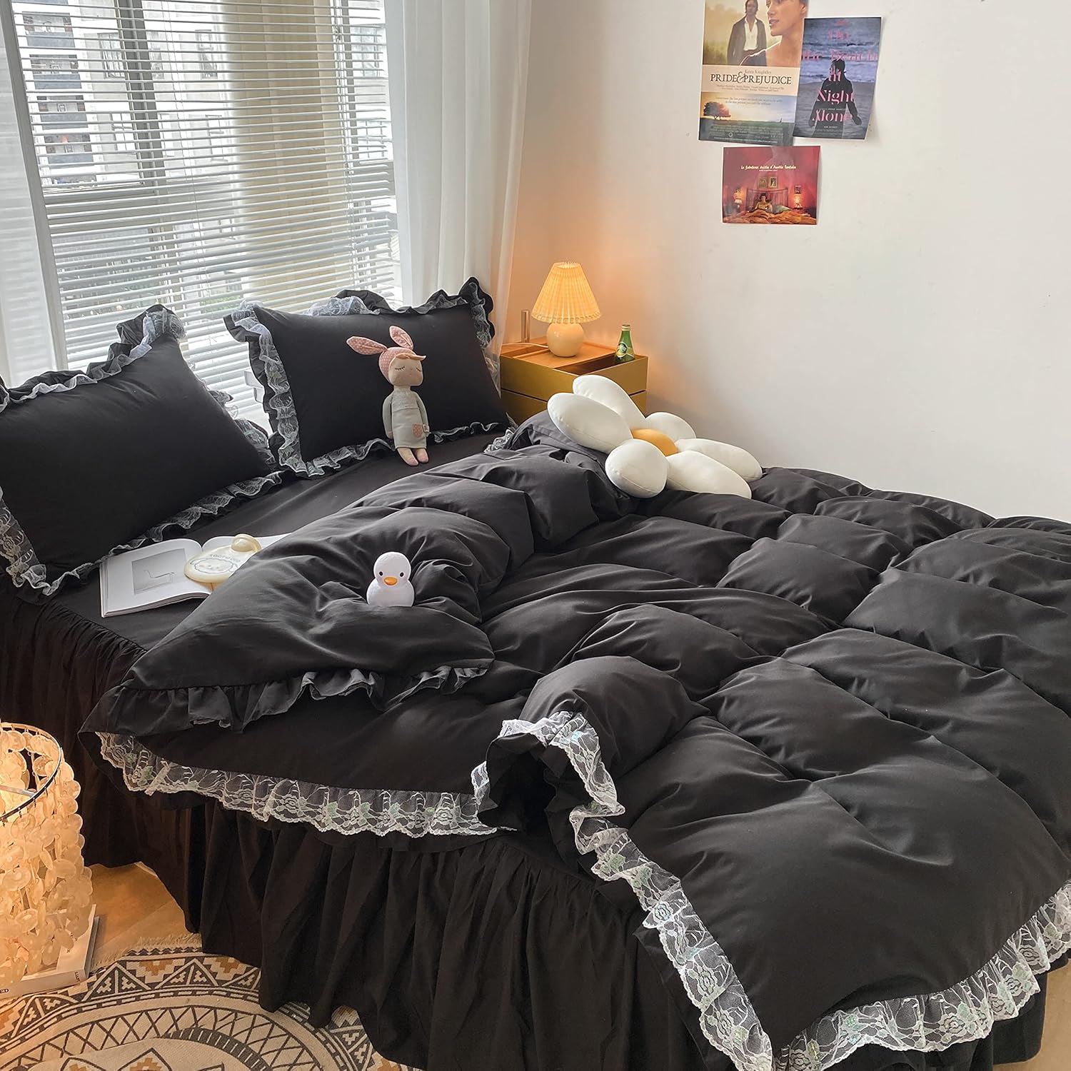 MOOWOO Chic Ruffle Lace Duvet Cover Set - Queen Size Black Bedding