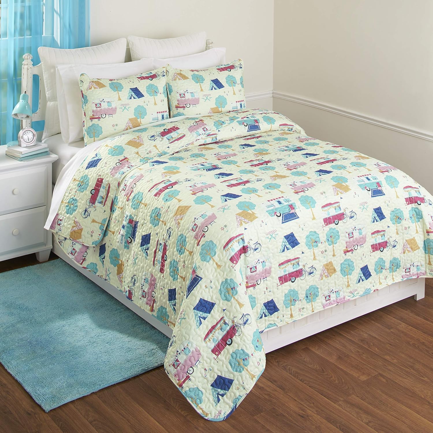 The Lakeside Collection Retro Happy Glamping Quilt Set Twin